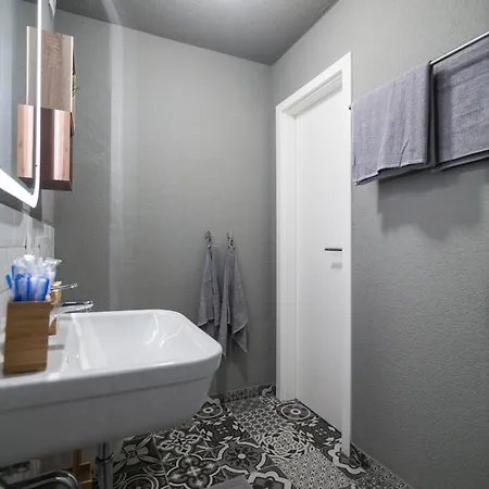 Apartmán The Liv. - Station Kolín nad Rýnem