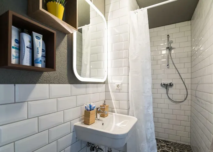 The Liv. - Station Apartamento Colónia